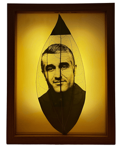 هدیه خاص و متفاوت – قاب کلاسیک با تصویر حکاکی شده روی برگ واقعی برای مناسبتهای خاص